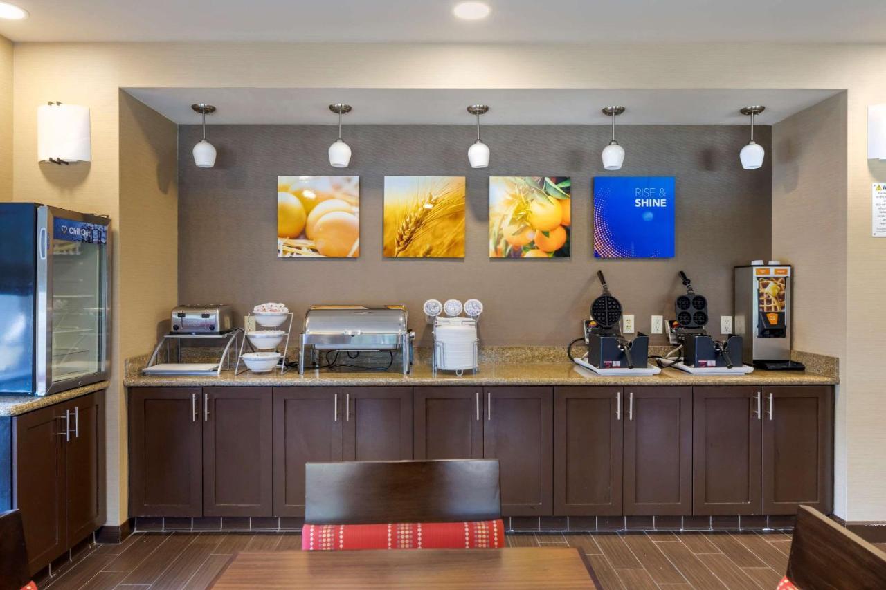 Comfort Suites Ontario Airport Convention Center Екстериор снимка