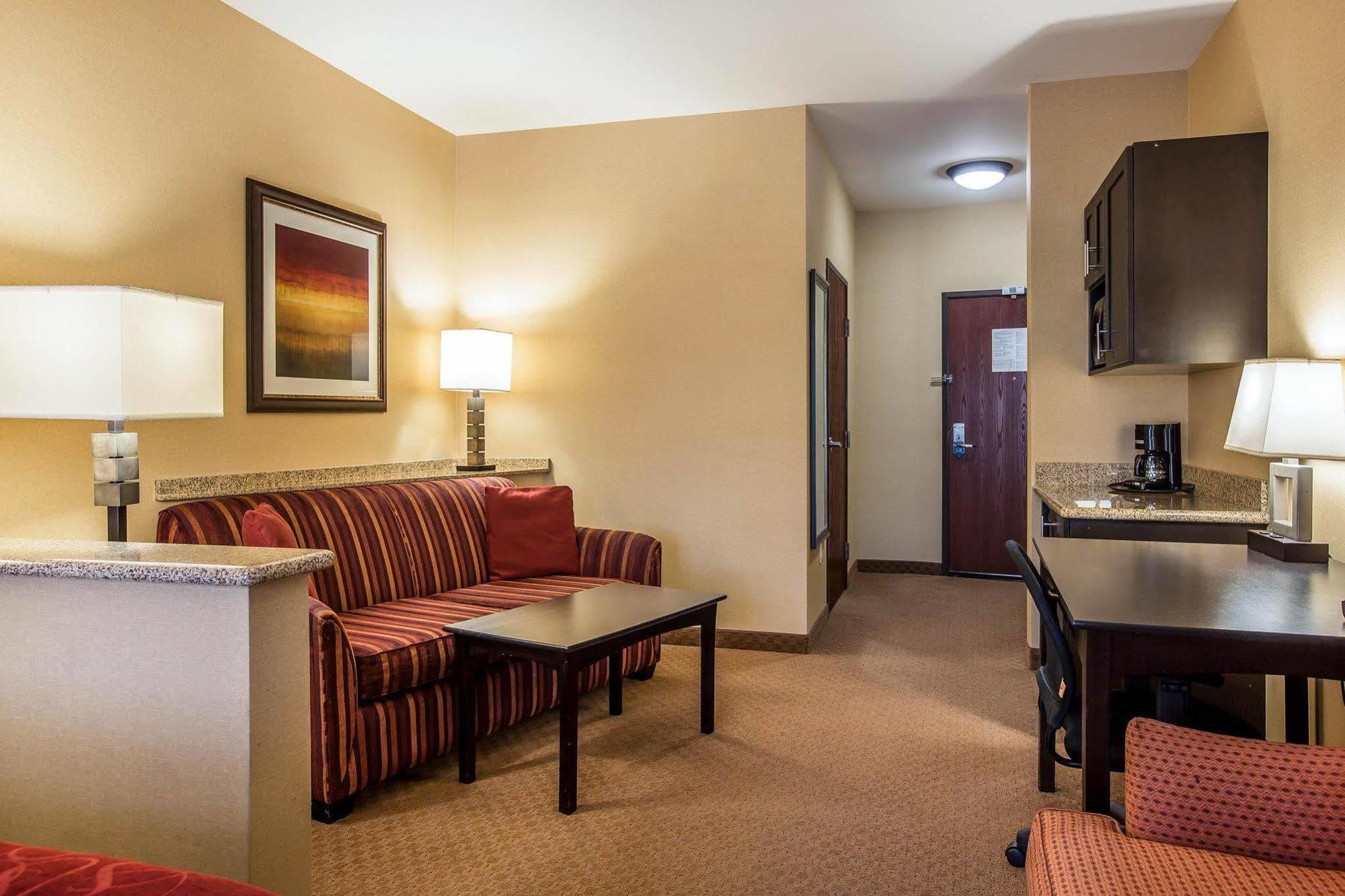Comfort Suites Ontario Airport Convention Center Екстериор снимка