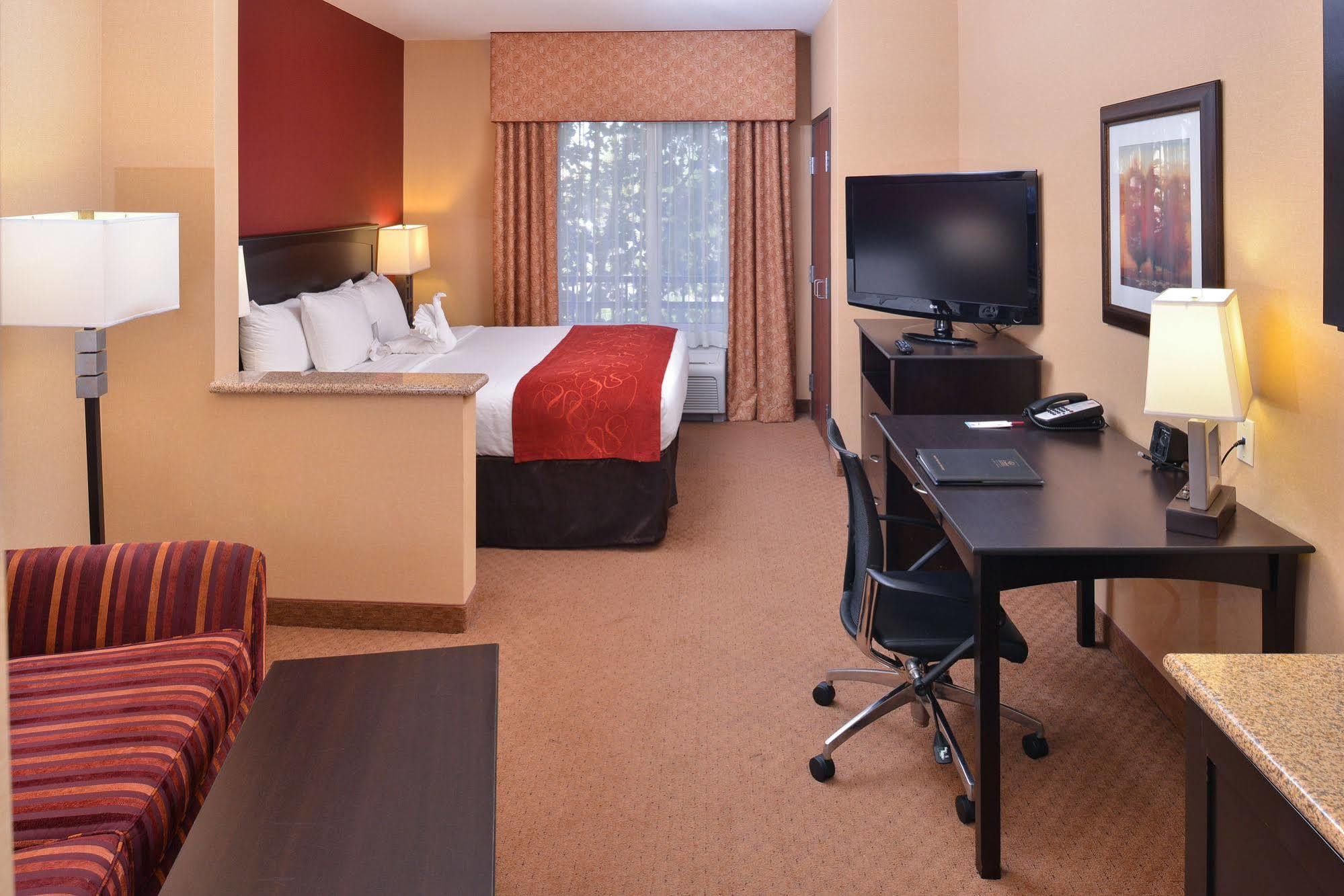 Comfort Suites Ontario Airport Convention Center Екстериор снимка