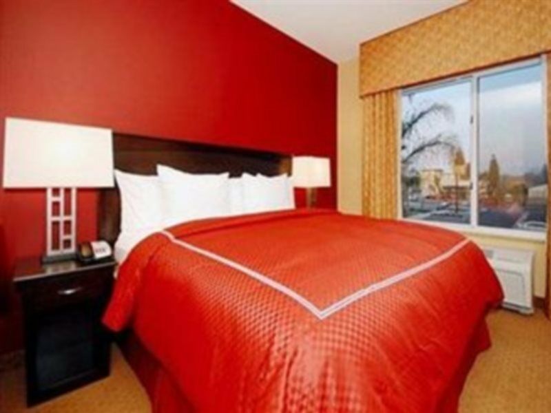 Comfort Suites Ontario Airport Convention Center Екстериор снимка